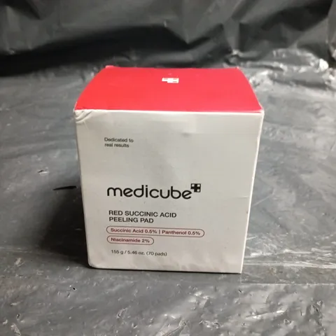 MEDICUBE RED SUCCINIC ACID PEELING PAD – 70 PADS, 155 G
