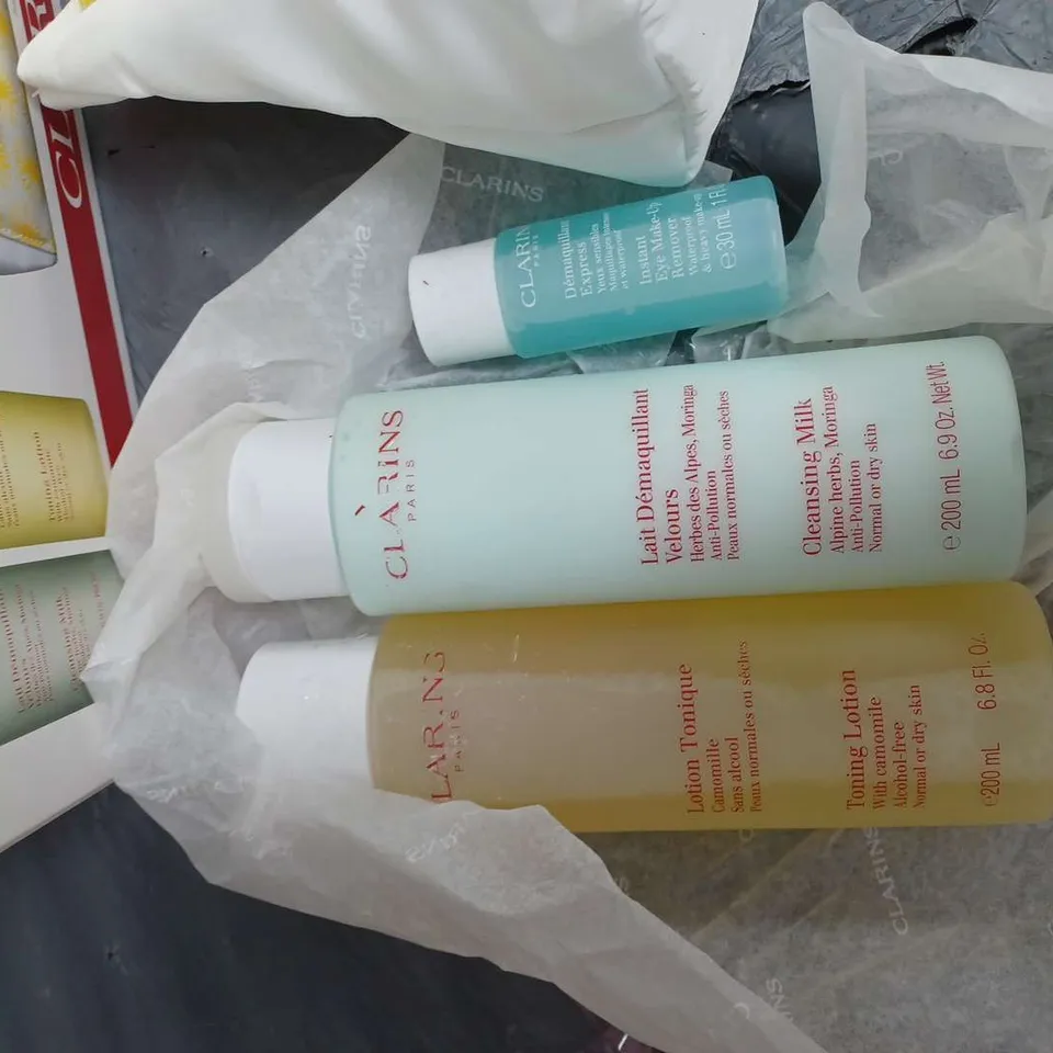 CLARINS PERFECT CLEANSING SET TO INCLUDE TONING LOTION , CLEANSING MILK , ETC