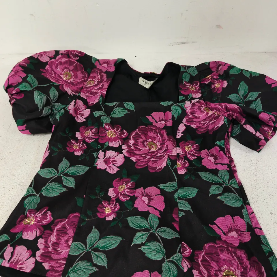 THREESIXTY FASHIONS FLORAL PRINT TOP - 12