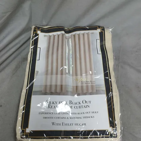 BOX OF APPROXIMATELY 5 TOPAZ SILKY FEEL BLACKOUT CURTAINS IN BEIGE - 46"X90" (116X228CM)