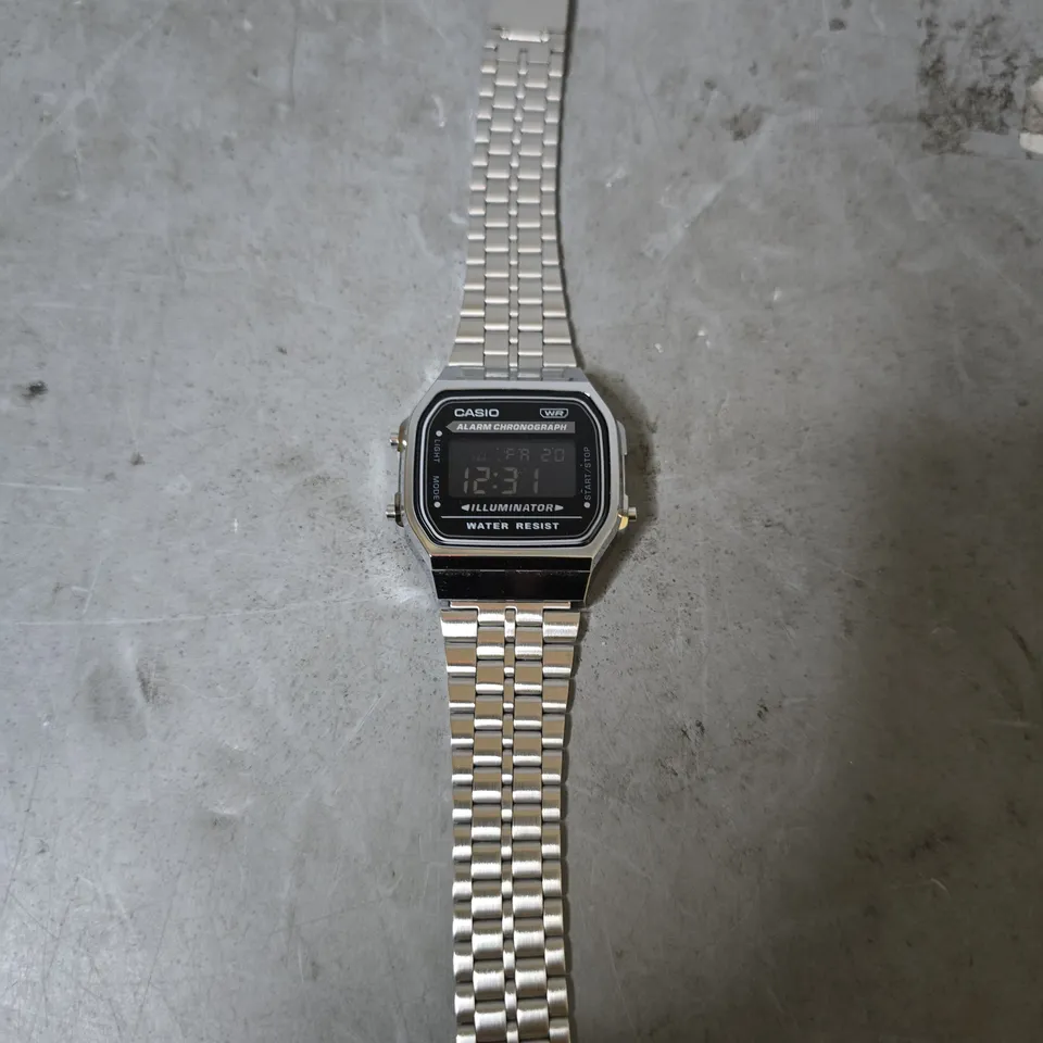 CASIO ALARM CHRONOGRAPH DIGITAL WATCH