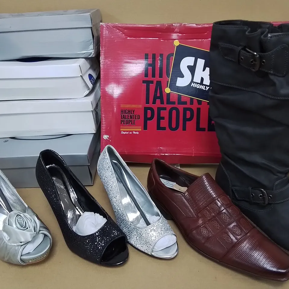 LOT OF 10 ASSORTED PAIRS OF SHOES TO INCLUDE CASANDRA AND SKILLS - VARIOUS SIZES