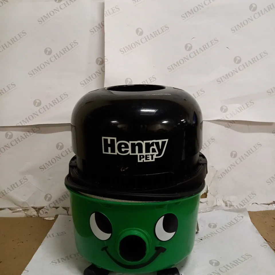 HENRY PET PET200 BAGGED CYLINDER VACUUM