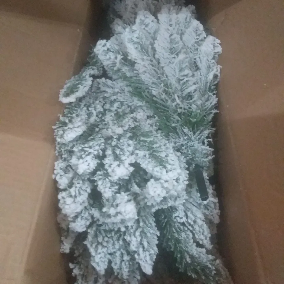 BOXED SPINKY SNOW TREE 150CM