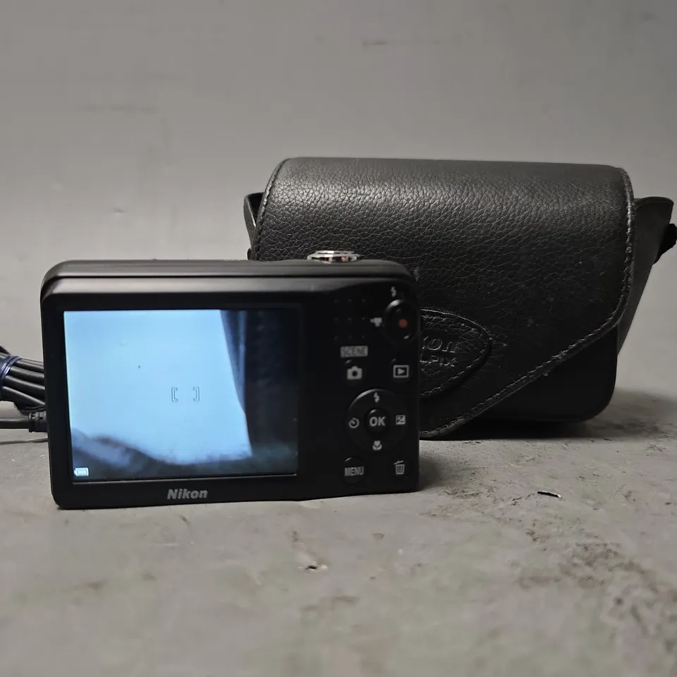 NIKON COOLPIX L31 DIGITAL CAMERA