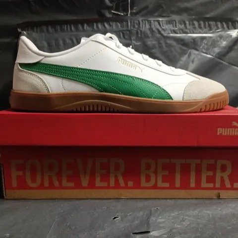BOXED PAIR OF PUMA CLUB 5V5 SD TRAINERS IN WHITE/GREEN SIZE UK 10