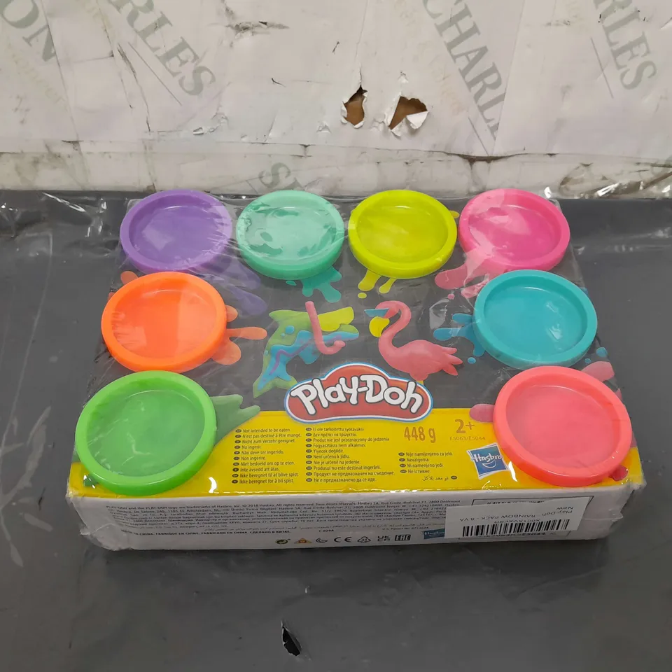 APPROXIMATELY 8 PLAY-DOH RAINBOW PACK TUBS