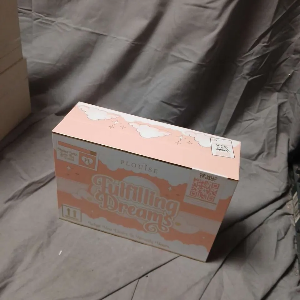 P.LOUISE FILLING DREAMS MAKEUP BOX