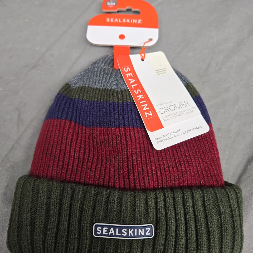 SEALSKIN HAT SIZE S/M 