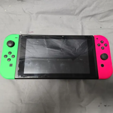 NINTENDO SWITCH CONSOLE (SCREEN & JOYCONS ONLY)