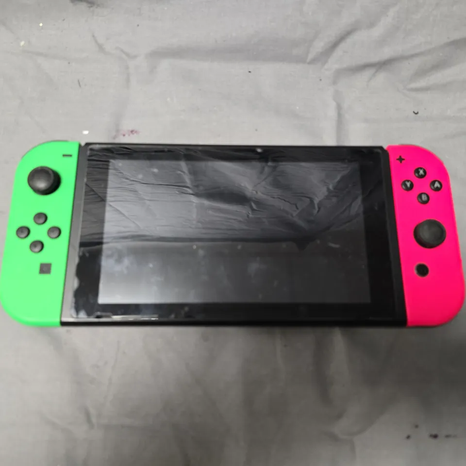 NINTENDO SWITCH CONSOLE (SCREEN & JOYCONS ONLY)