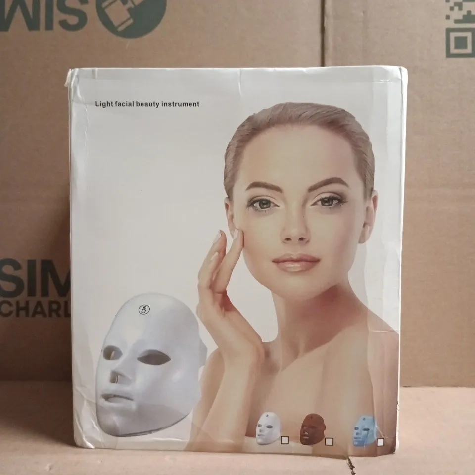 BOXED UNBRANDED LIGHT FACIAL BEAUTY INSTRUMENT
