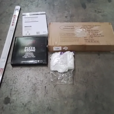 PALLET CONTAINING ASSORTED ITEMS TO INCLUDE: SCENDOR GARDEN ARCH, MORRIS SLIM LED BATTENS, PIZZA STONE, TOILET SEAT, MINDFUL MONSTERS KIDS T-SHIRTS ECT
