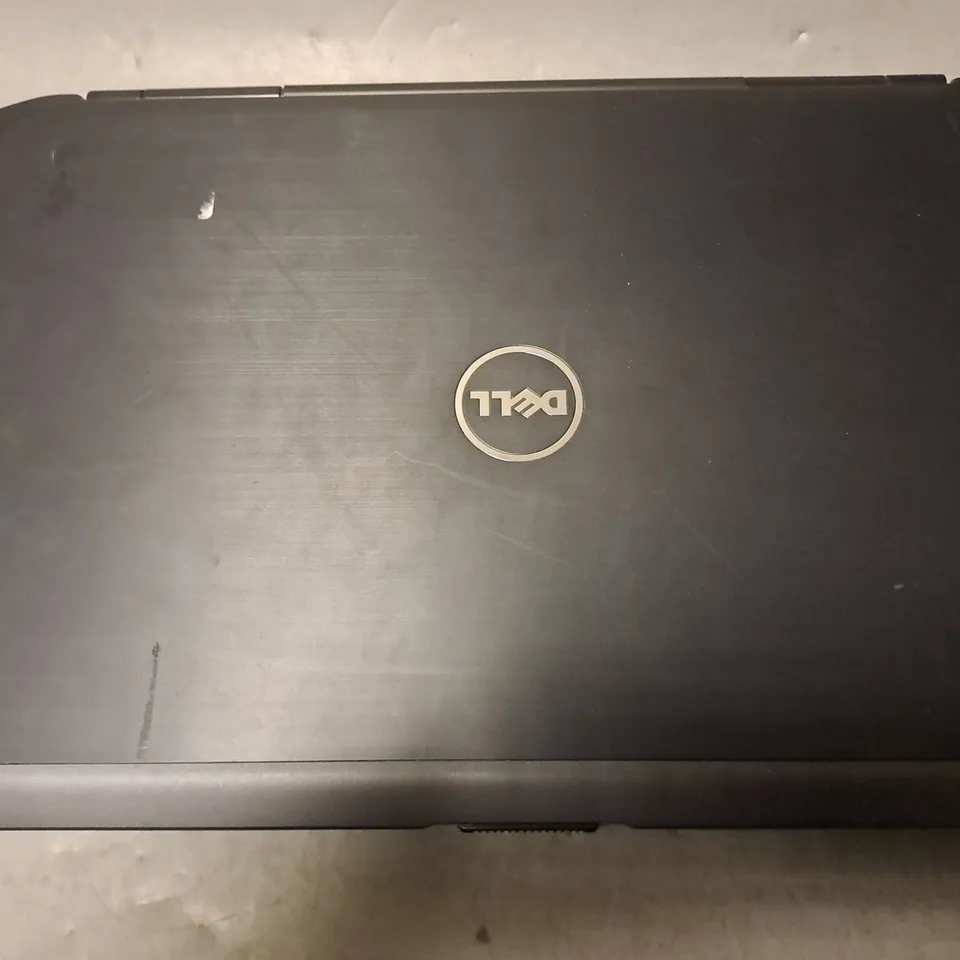 DELL LATITUDE E5530 LAPTOP