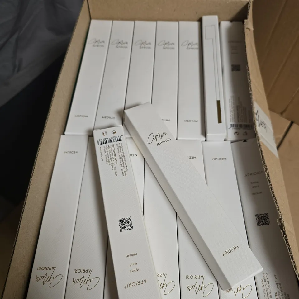 BOX OF APPROXIMATELY 100 APRIORI TOOTHBRUSHES 