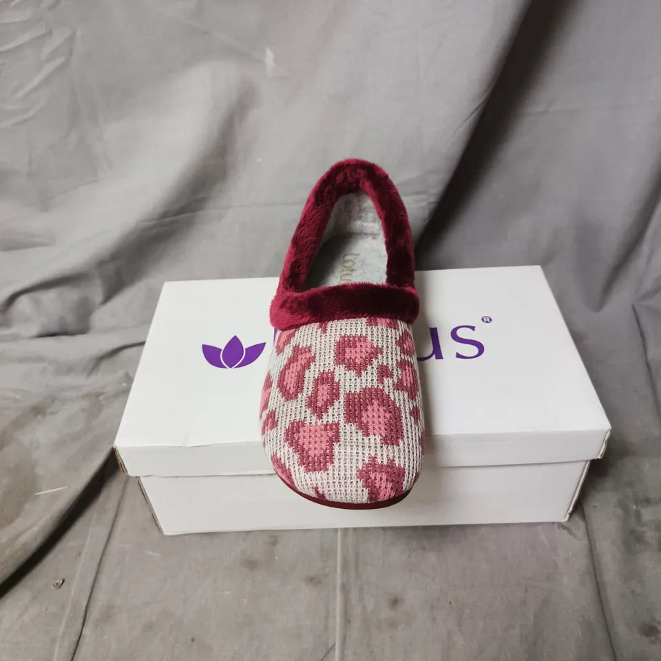 LOTUS LADIES' HEART-PATTERN SLIPPERS WITH BURGUNDY FUR TRIM SIZE EU 39