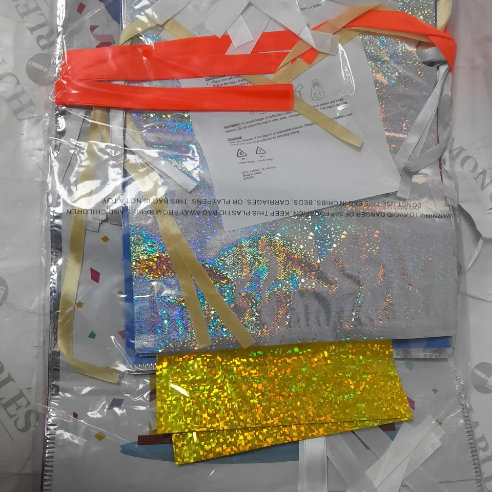 BOXED PERFECT PRESENT 20 PIECE GIFTBAG AND TAG COLLECTION