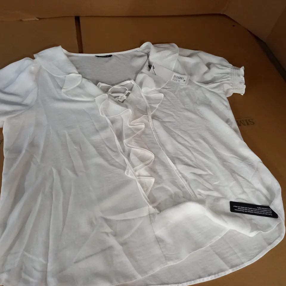 ROMAN RUFFLE FRONT TOP - 18