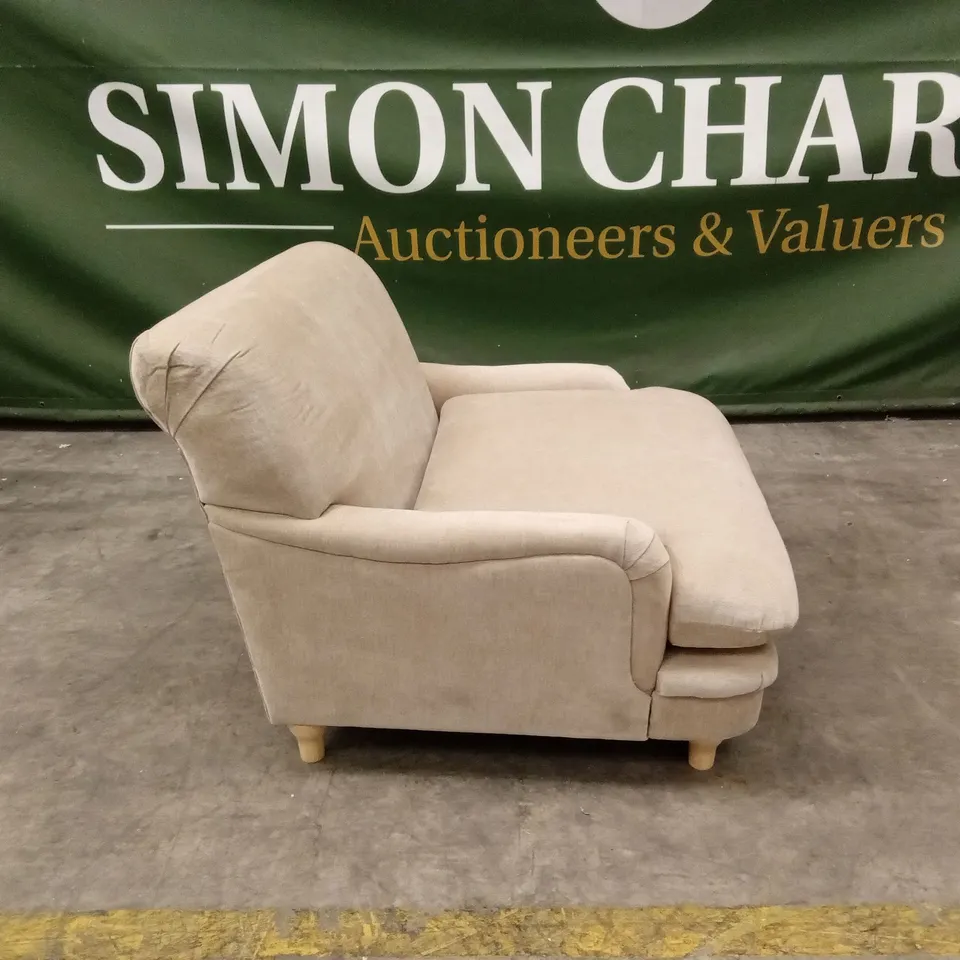 LPD HOME PLUMPTON CHAIR, SAHARA CHENILLE FABRIC