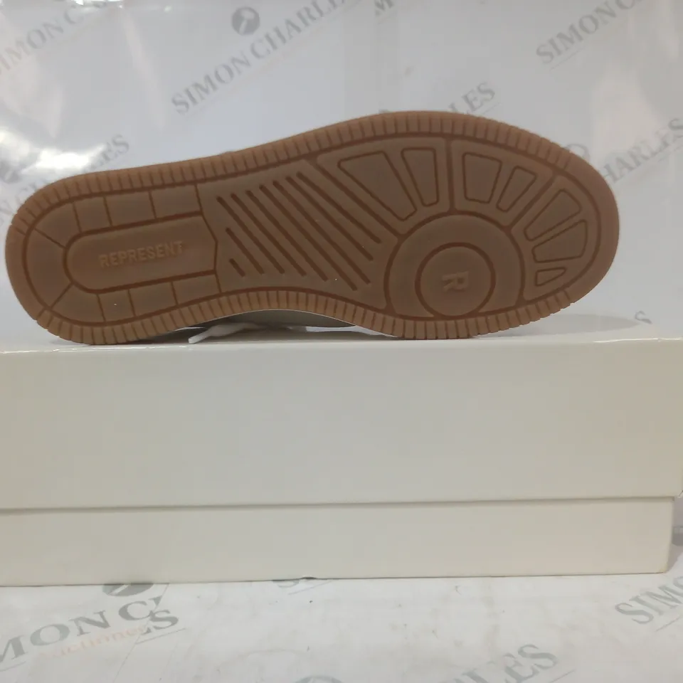 BOXED PAIR OF REPRESENT SHOES IN WHITE/TAN UK SIZE 7.5