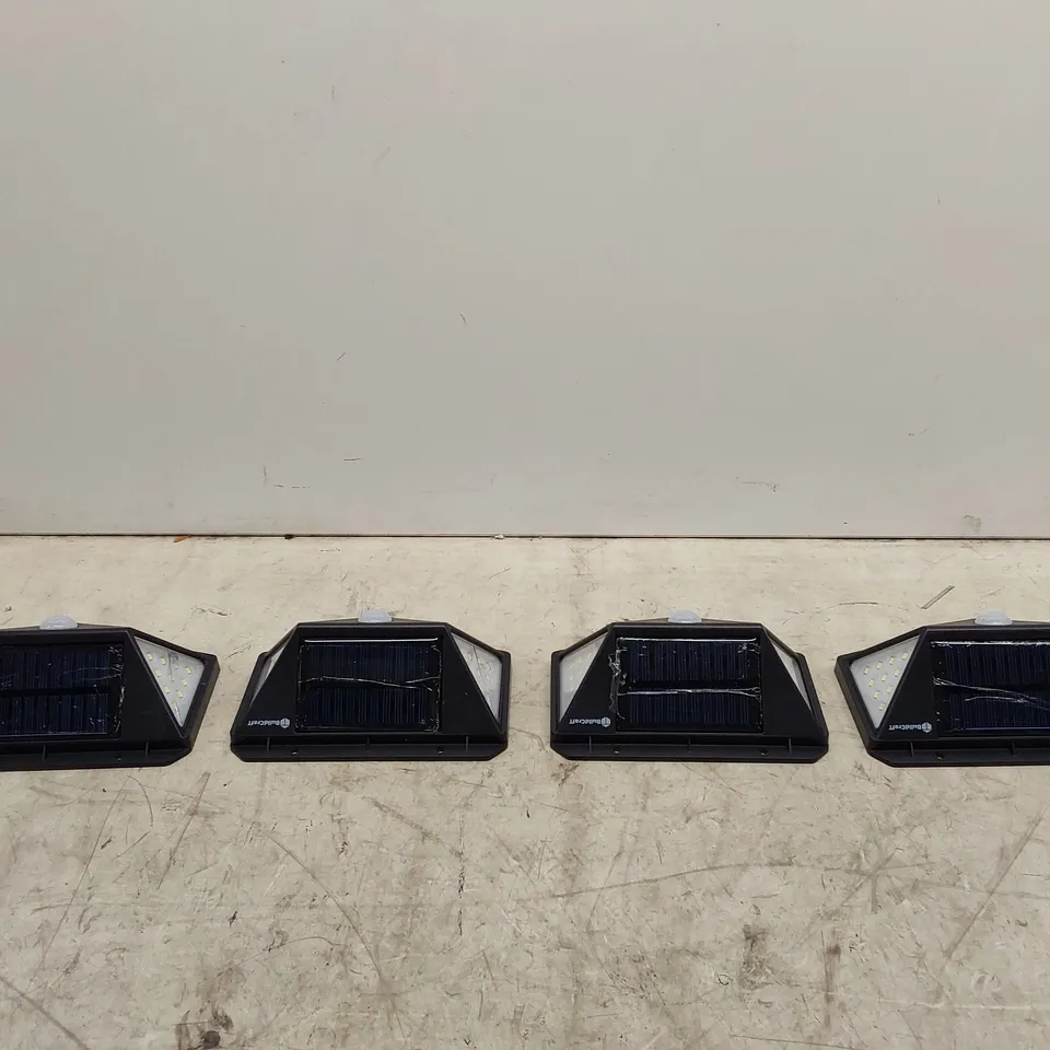 4X BOXED BUILDCRAFT 400 LUMENS SOLAR SECURITY LIGHT WITH CRACKS AND FAULTS (2 BOXES TAPED TOGETHER)