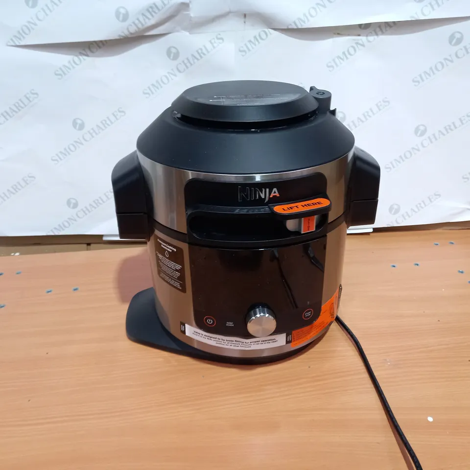 NINJA FOODI SMARTLID 7.5L MULTI COOKER & AIR FRYER