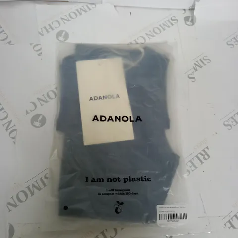 BAGGED ADANOLA ULTIMATE SCOOP NECK SLEEVELESS ROMPER SIZE XS