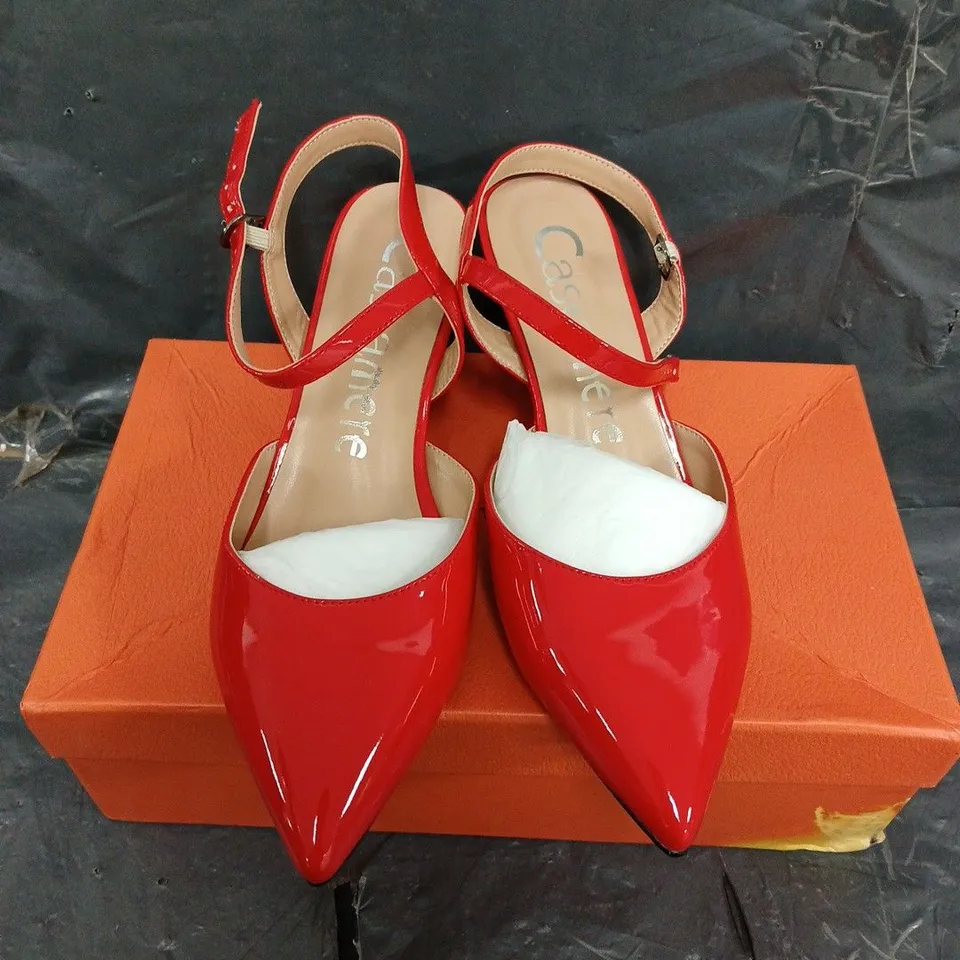 BOXED PAIR OF CASTAMERE WOMENS WEDGE SHOES - UK SIZE 36