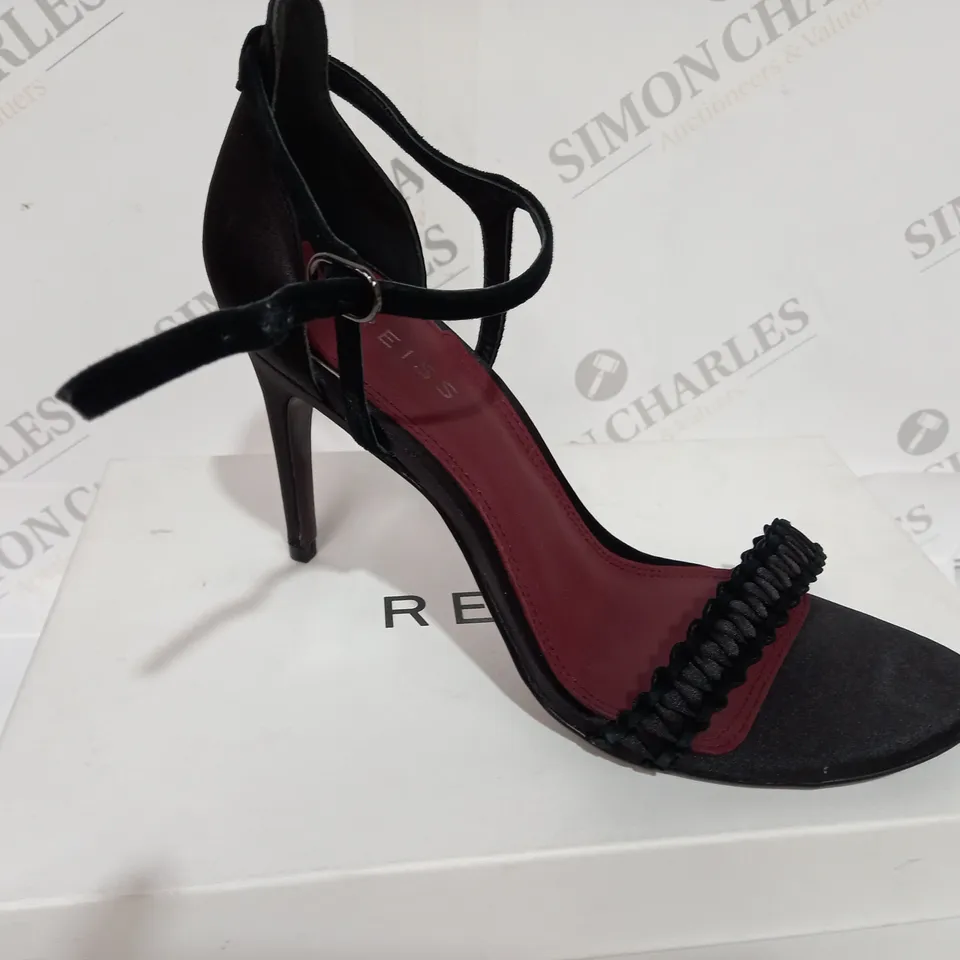 BOXED REISS MINERVA STRAP BLACK HEELS - SIZE 7