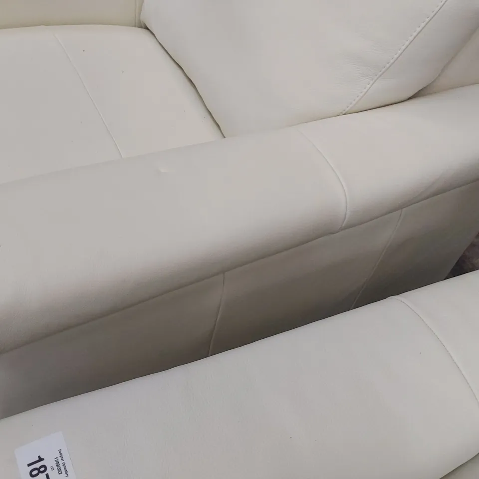 QUALITY ITALIAN DESIGNER POWER RECLINING LOUNGE SUITE COMPRISING THREE SEATER SOFA & PAIR EASY CHAIRS WHITE LEATHER