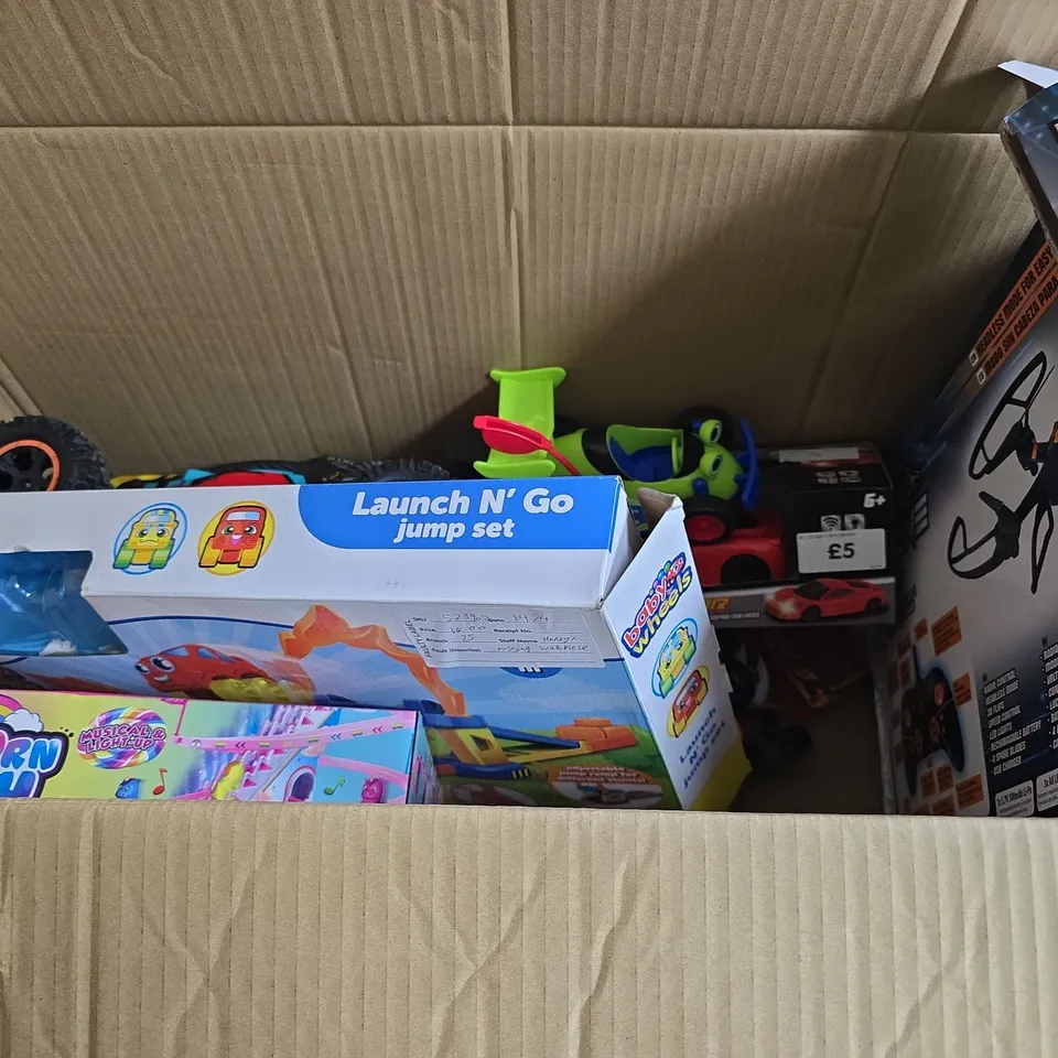 BOX OF APPROXIMATELY 7 ASSORTED TOYS INCLUDING LAUNCH 'N' GO PLAY SET , UNICORN DASH AND RC SPORTS CAR