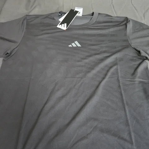 ADIDAS LOGO RUNNNG TEE SIZE M