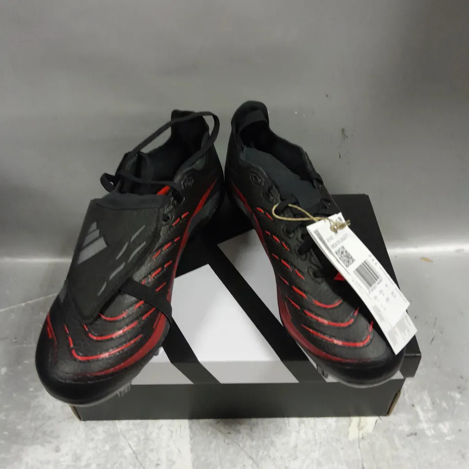 BOXED PAIR OF ADIDAS PREDATOR LEAGUE FOLD OVER TONGUE FOOTBALL BOOTS IN BLACK/RED MULTI SIZE 6.5