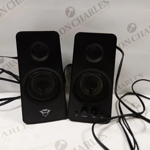 TRUST ILLUMINATED SPEAKER SETBCXT 608