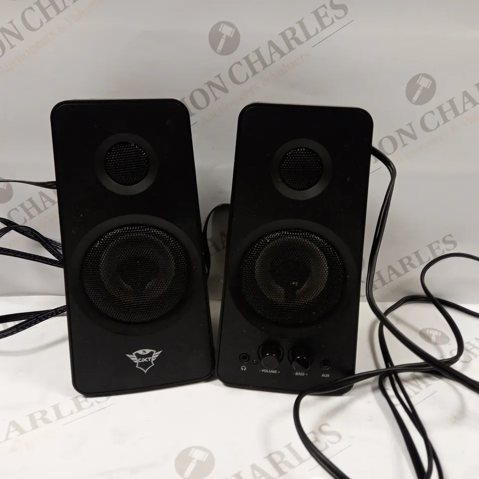 TRUST ILLUMINATED SPEAKER SETBCXT 608