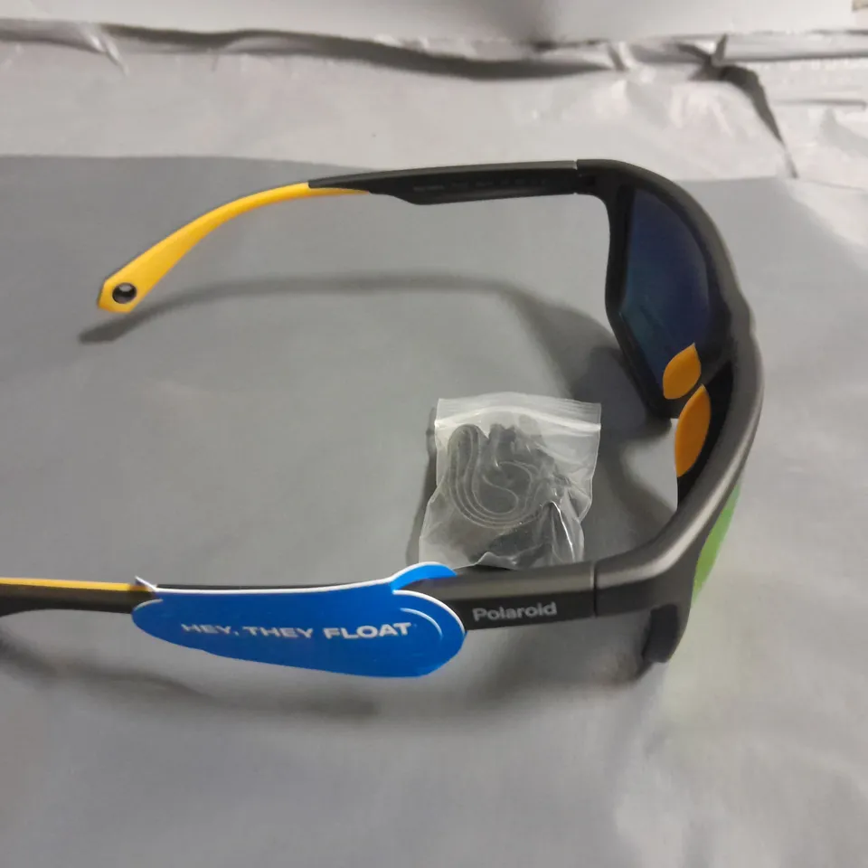 PAIR OF POLARID SPORTS STYLE GLASSES IN CASE