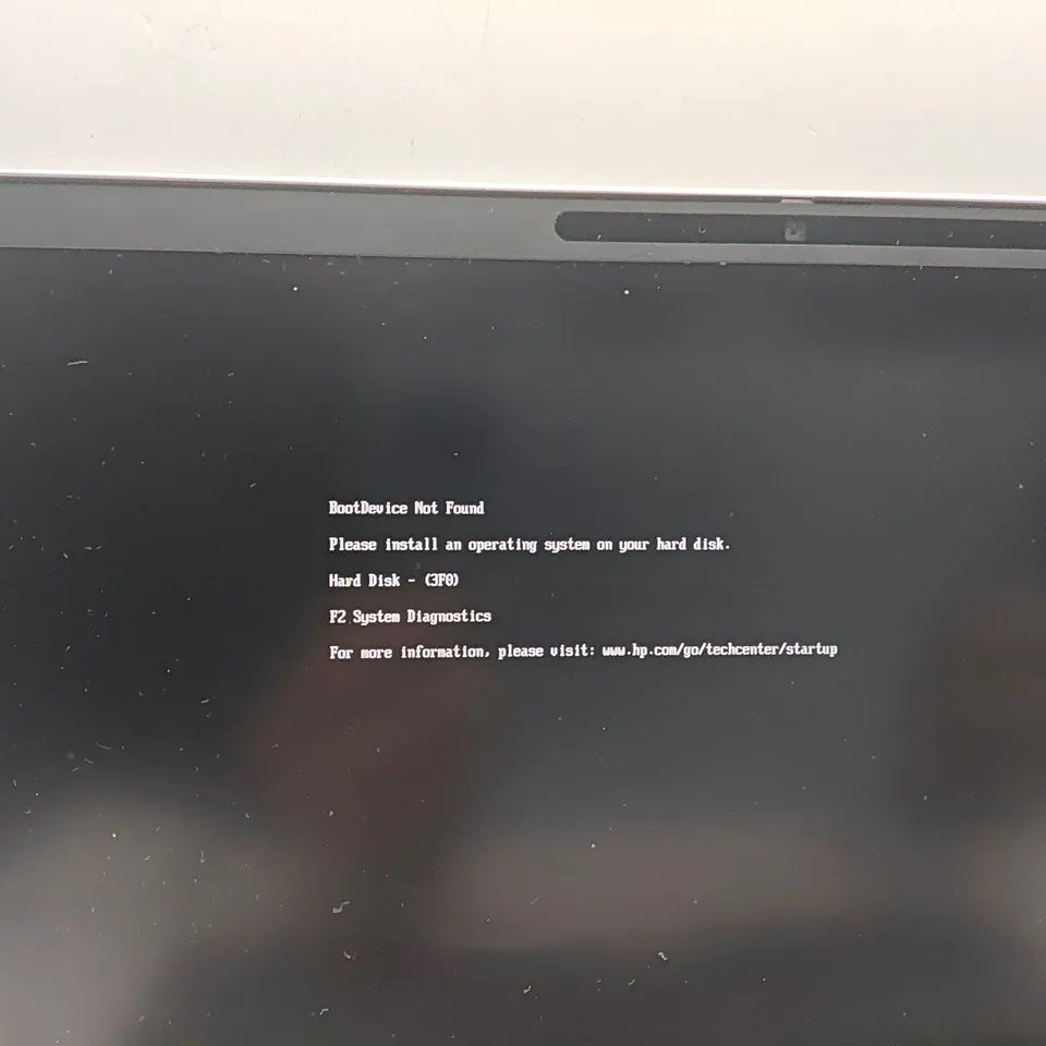 HP ELITEBOOK 840 G10 INTEL 5 LAPTOP IN SILVER WITH HP LAPTOP BAG