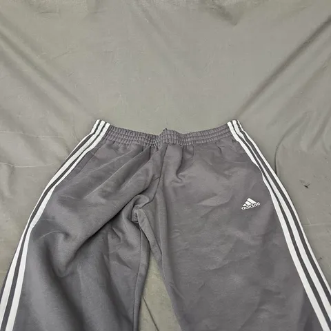 ADIDAS TRACK PANTS – GREY WITH WHITE SIDE STRIPES, UK XL
