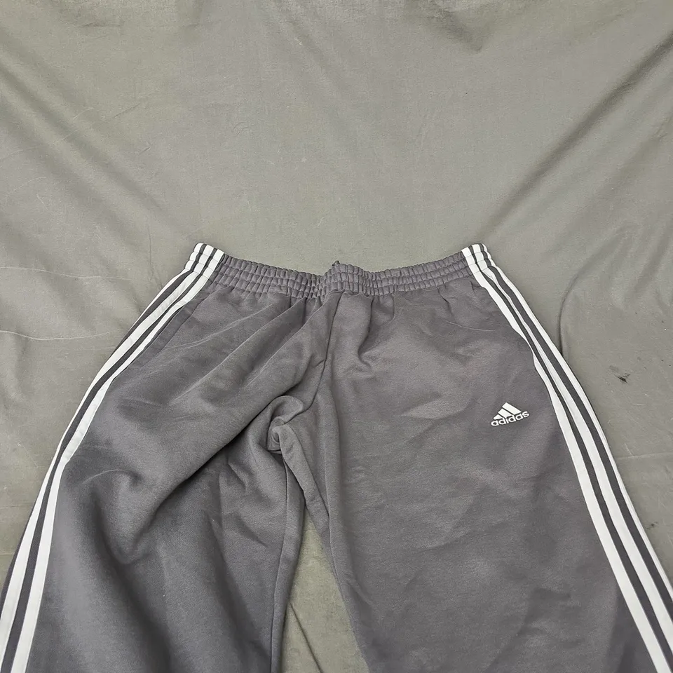 ADIDAS TRACK PANTS – GREY WITH WHITE SIDE STRIPES, UK XL