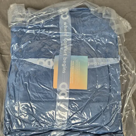 SEALED OODIE ADULT OVERSIZED HOODED BLANKET - BLUE
