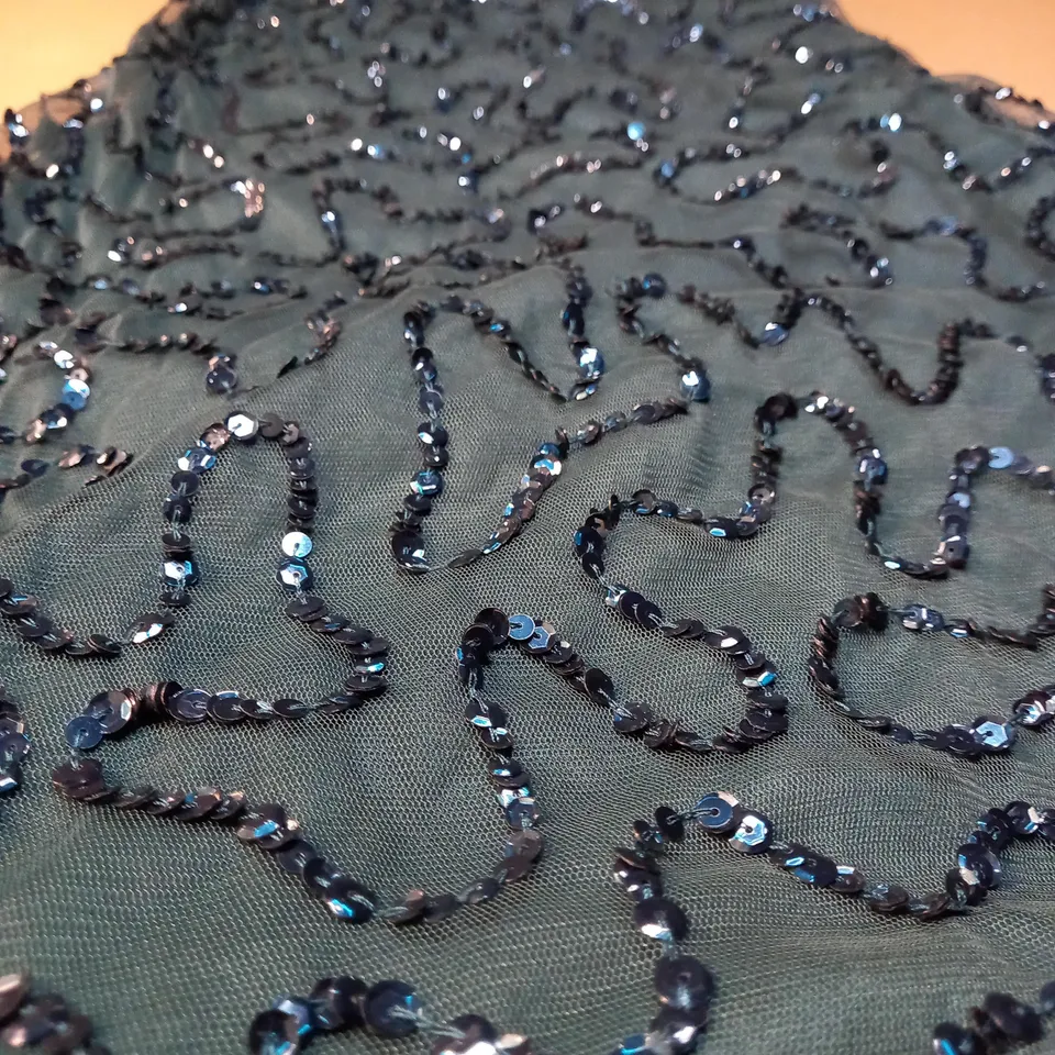 COAST EMERALD/SEQUIN DETAILED EVENING GOWN - SIZE 8