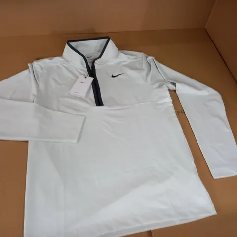 NIKE DRI-FIT HALF ZIP TOP IN WHITE - S