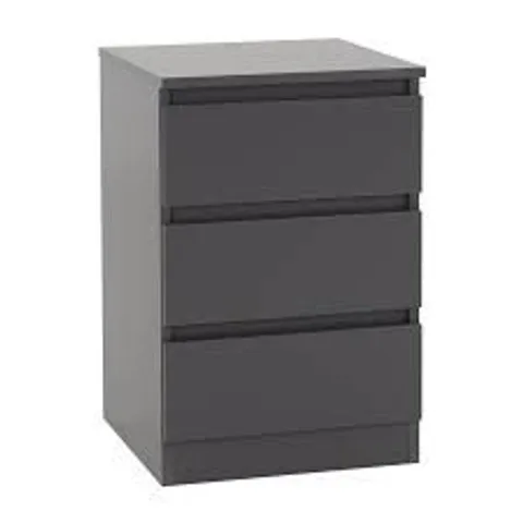 BOXED MALVERN 3 DRAWER BEDSIDE CABINET  //GREY