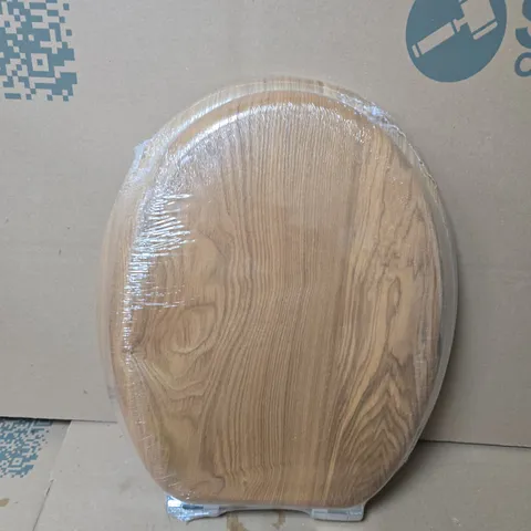 ANGELSHIELD WOODEN TOILET SEAT – BOXED WITH ORIGINAL PACKAGING (NEW, WRAPPED)