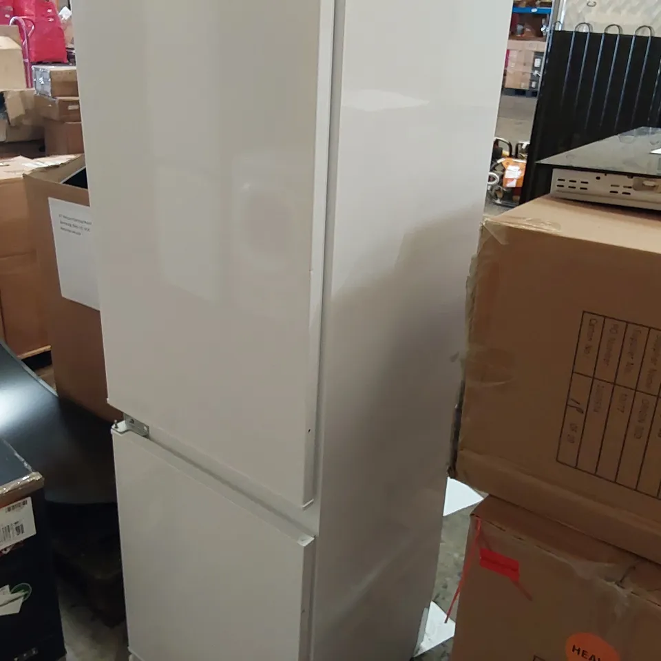 BAUMATIC FRIDGE FREEZER - WHITE 