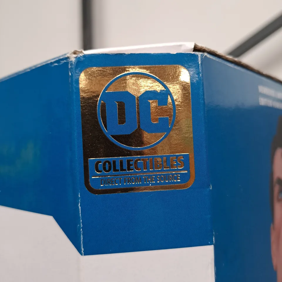 SUPERMAN STATUE NEAL ADAMS DESIGNER SERIES DC COLLECTIBLES