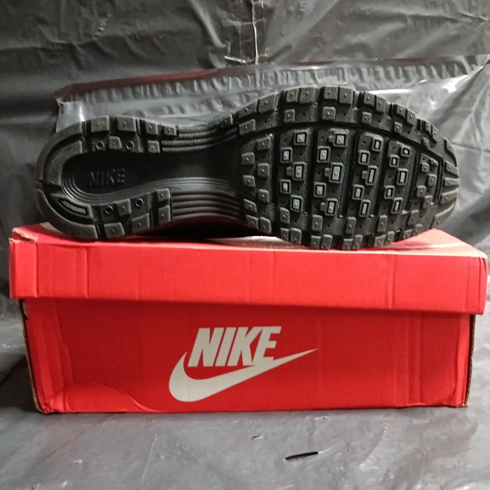 BOXED PAIR OF NIKE P-6000 TRAINERS IN GREY SIZE UK 8.5