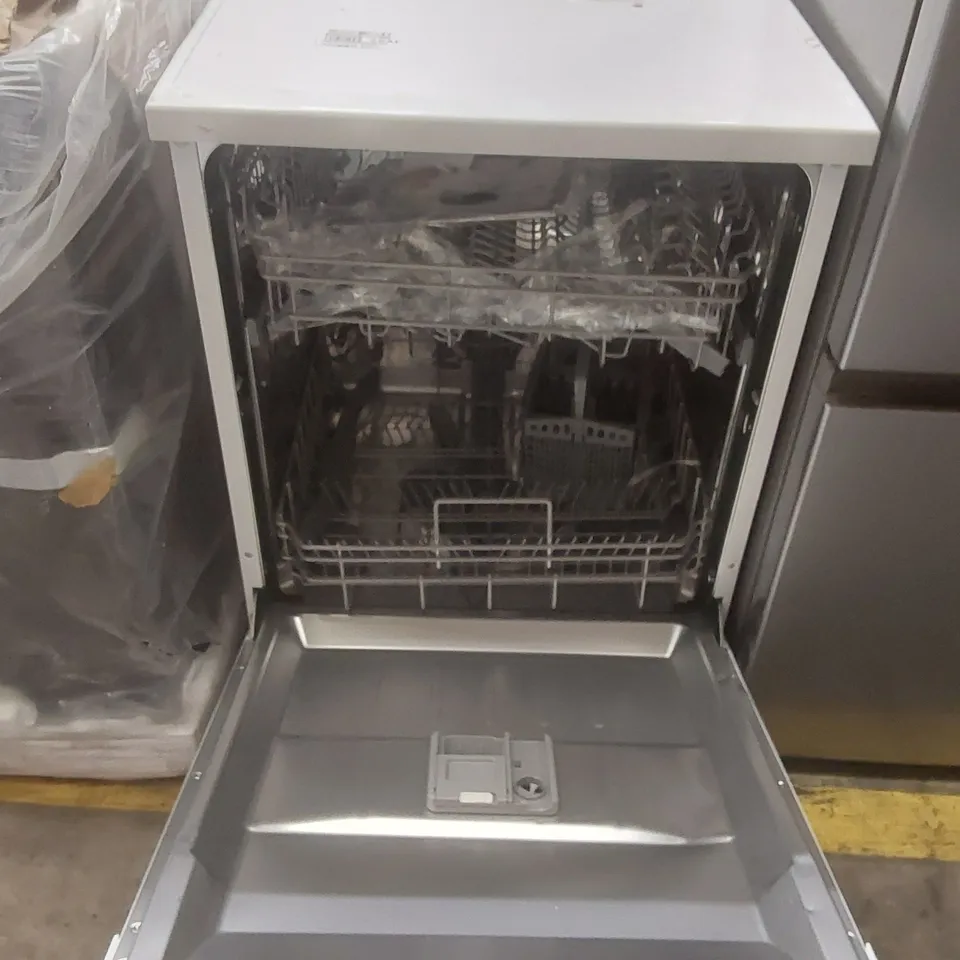 SWAN SDW751170W 14 PLACE FULLSIZE DISHWASHER - WHITE