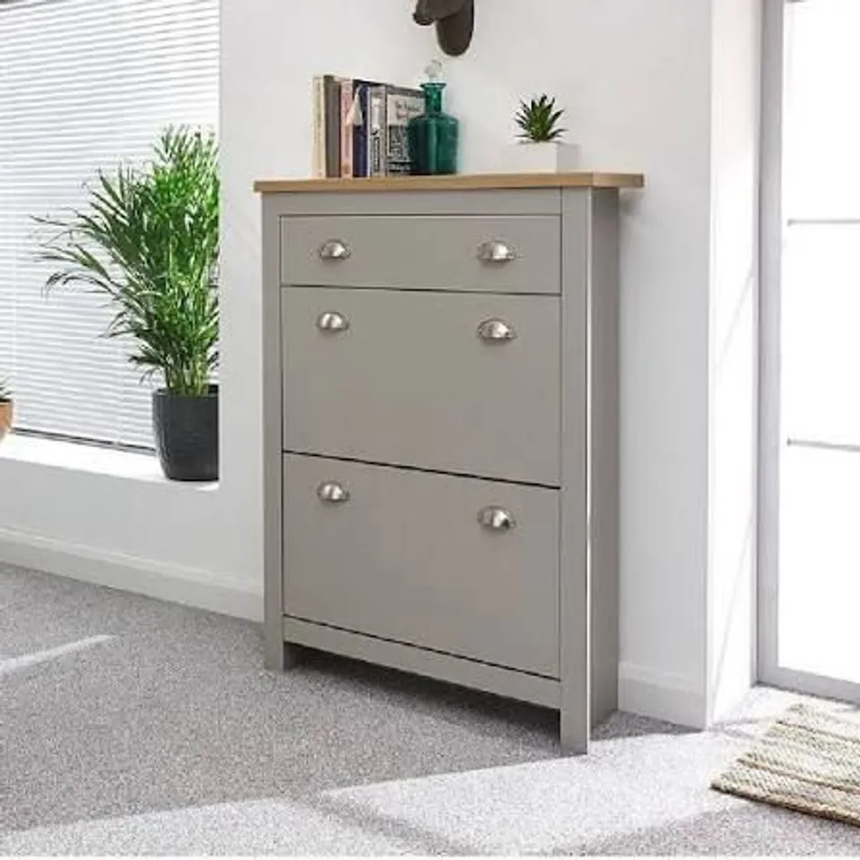 BOXED LANCASTER 2 DOOR 1 DRAWER SHOE CABINET - GREY (1 BOX)