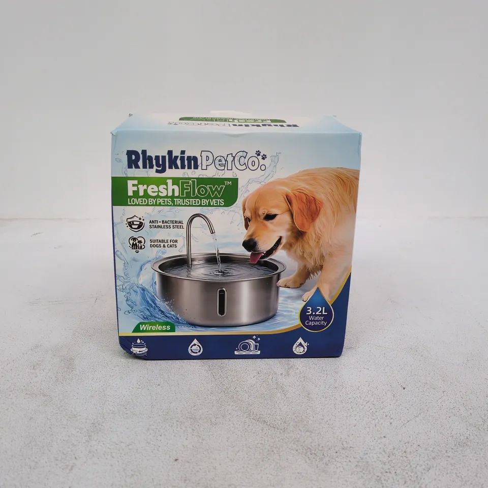 FRESHFLOW PET WATER FOUNTAIN 3.2L – BOXED